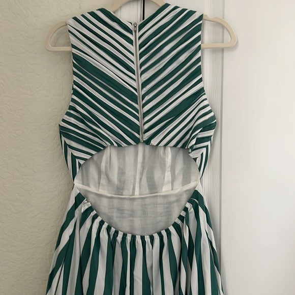 NWT Hunter Bell Midi Dress Emerald Stripe Kathleen Dress Cutout Back Size 6 - Picture 8 of 13